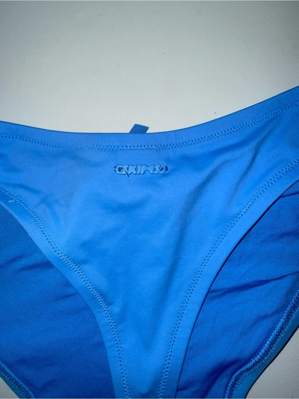 Skims Signature Swim Thong Tide 2X